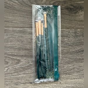 Luxie ‘enchanted’ brush set